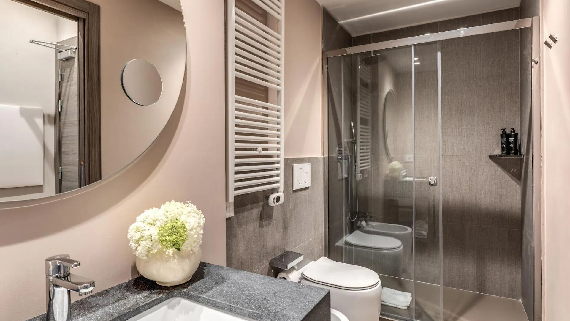 רומא Parioli Cube Hotel 4*,