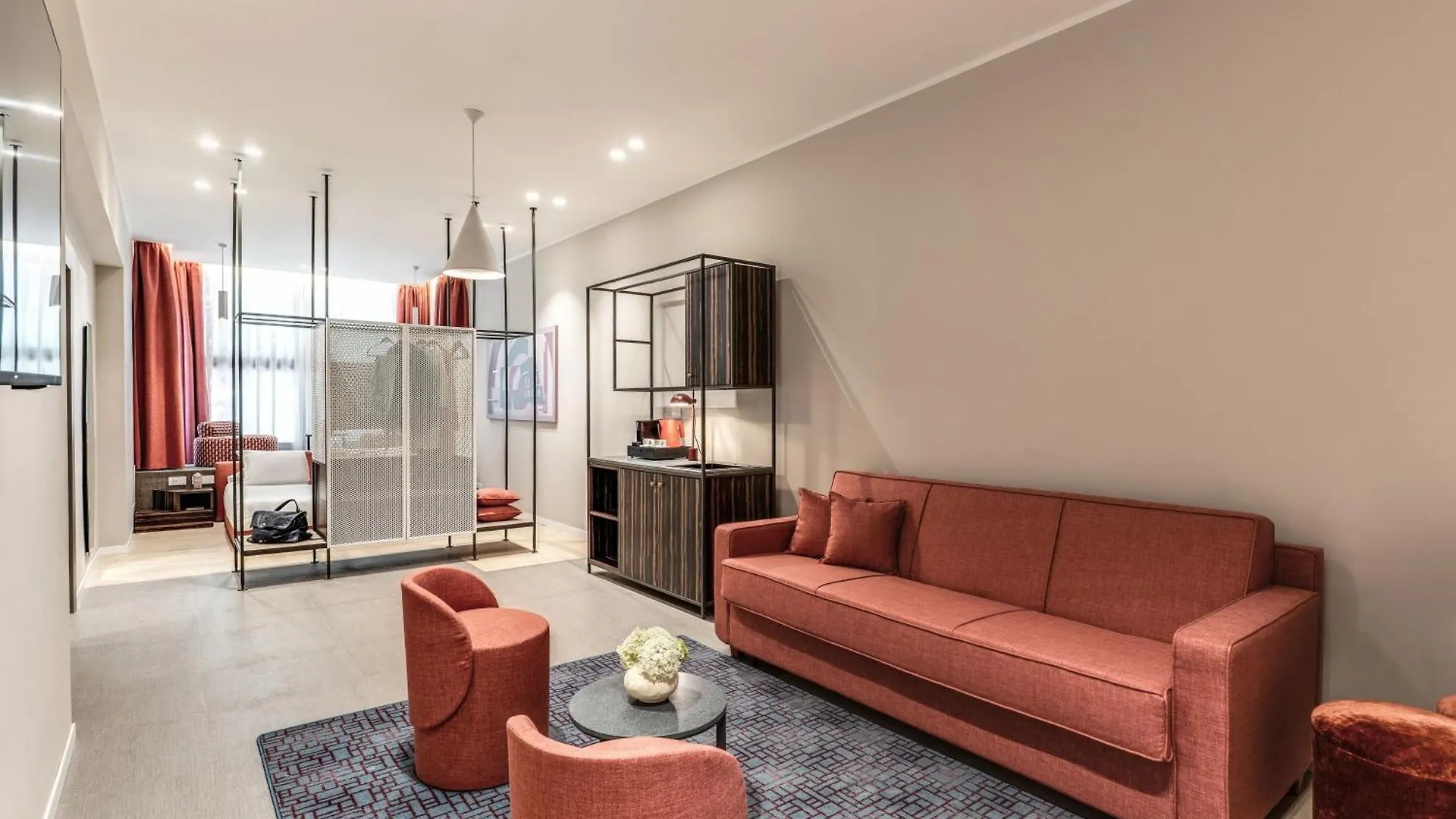 רומא Parioli Cube Hotel 4*,